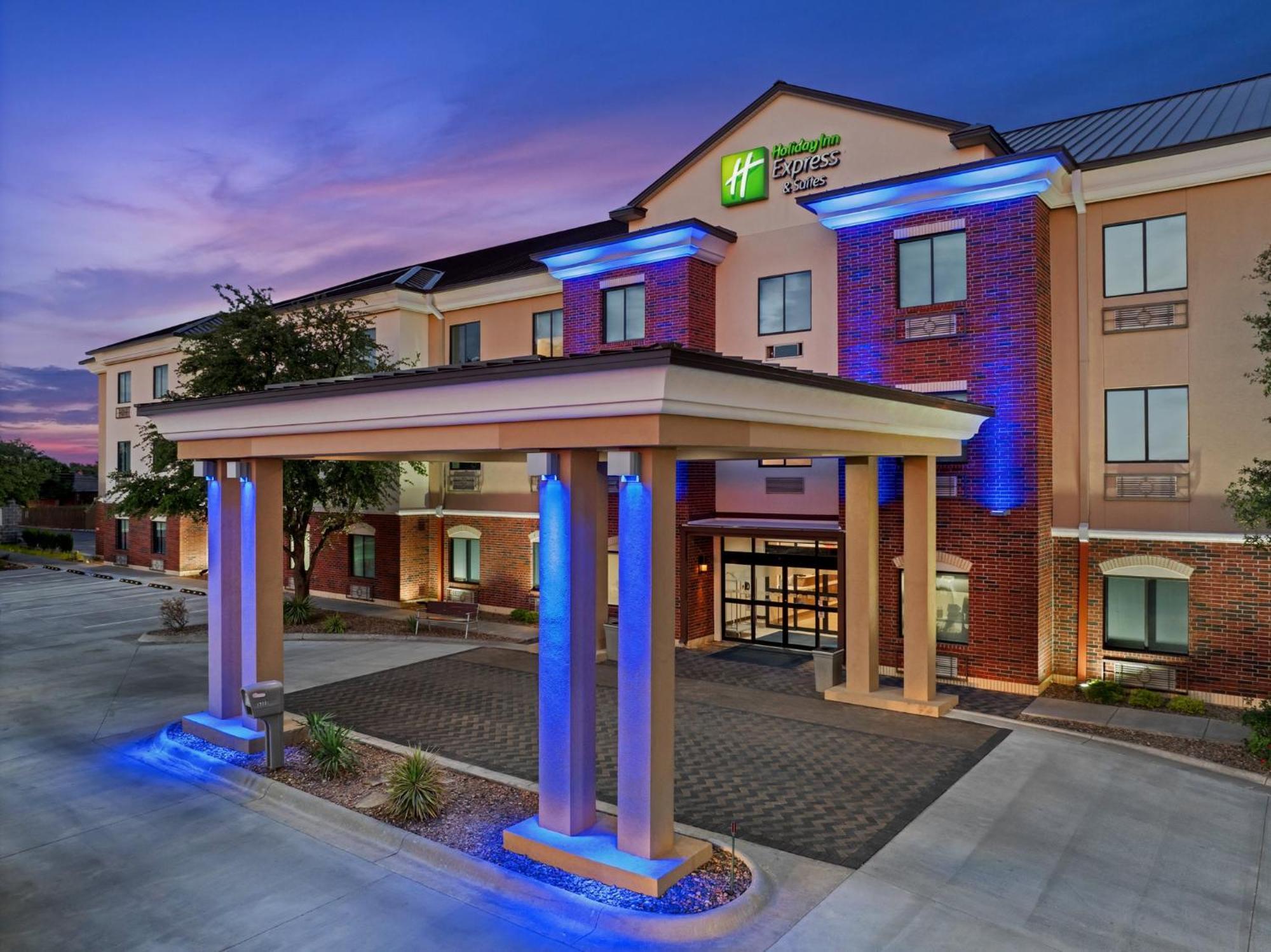 Holiday Inn Express & Suites Midland Loop 250 By Ihg Extérieur photo