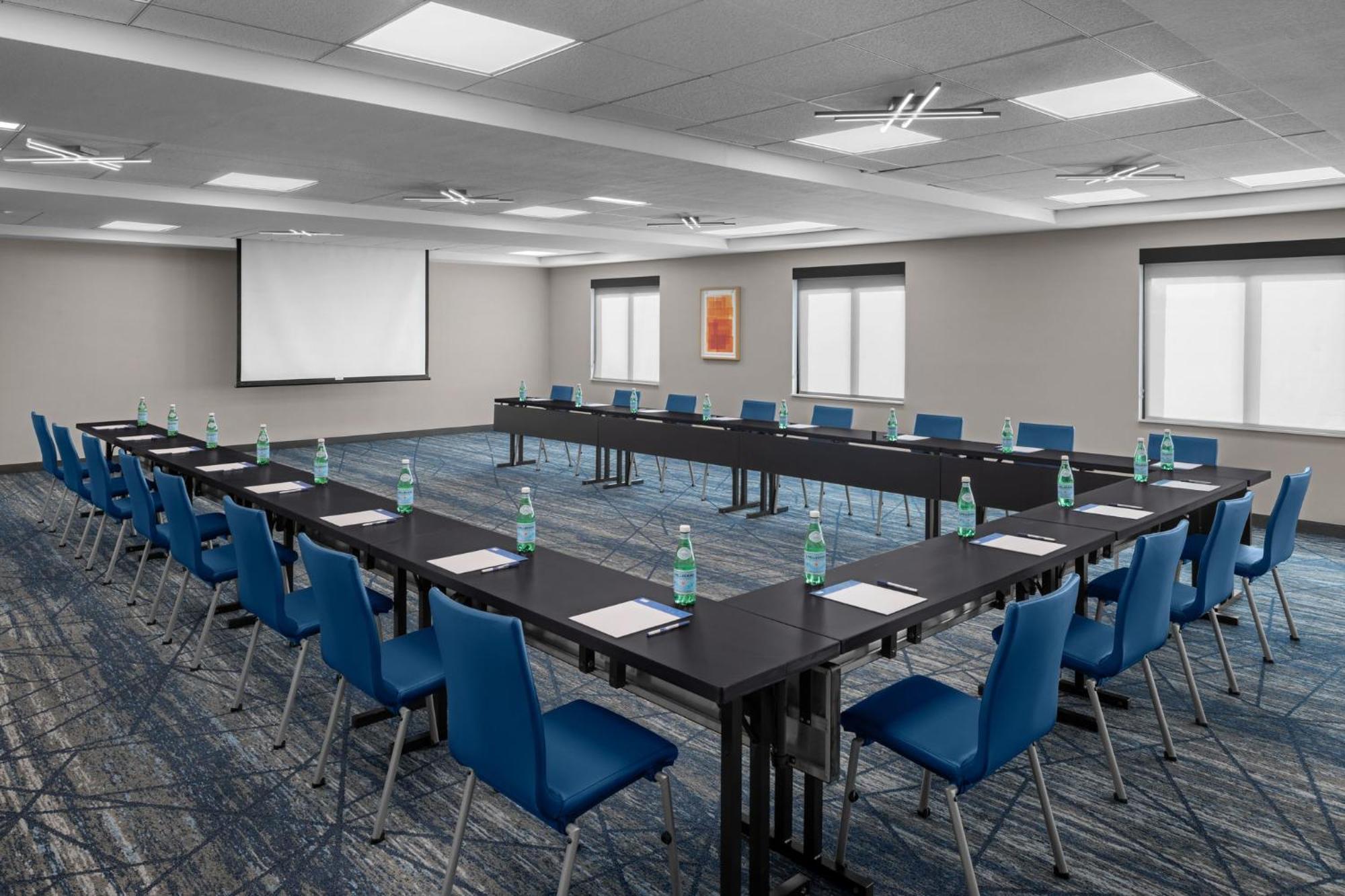 Holiday Inn Express & Suites Midland Loop 250 By Ihg Extérieur photo